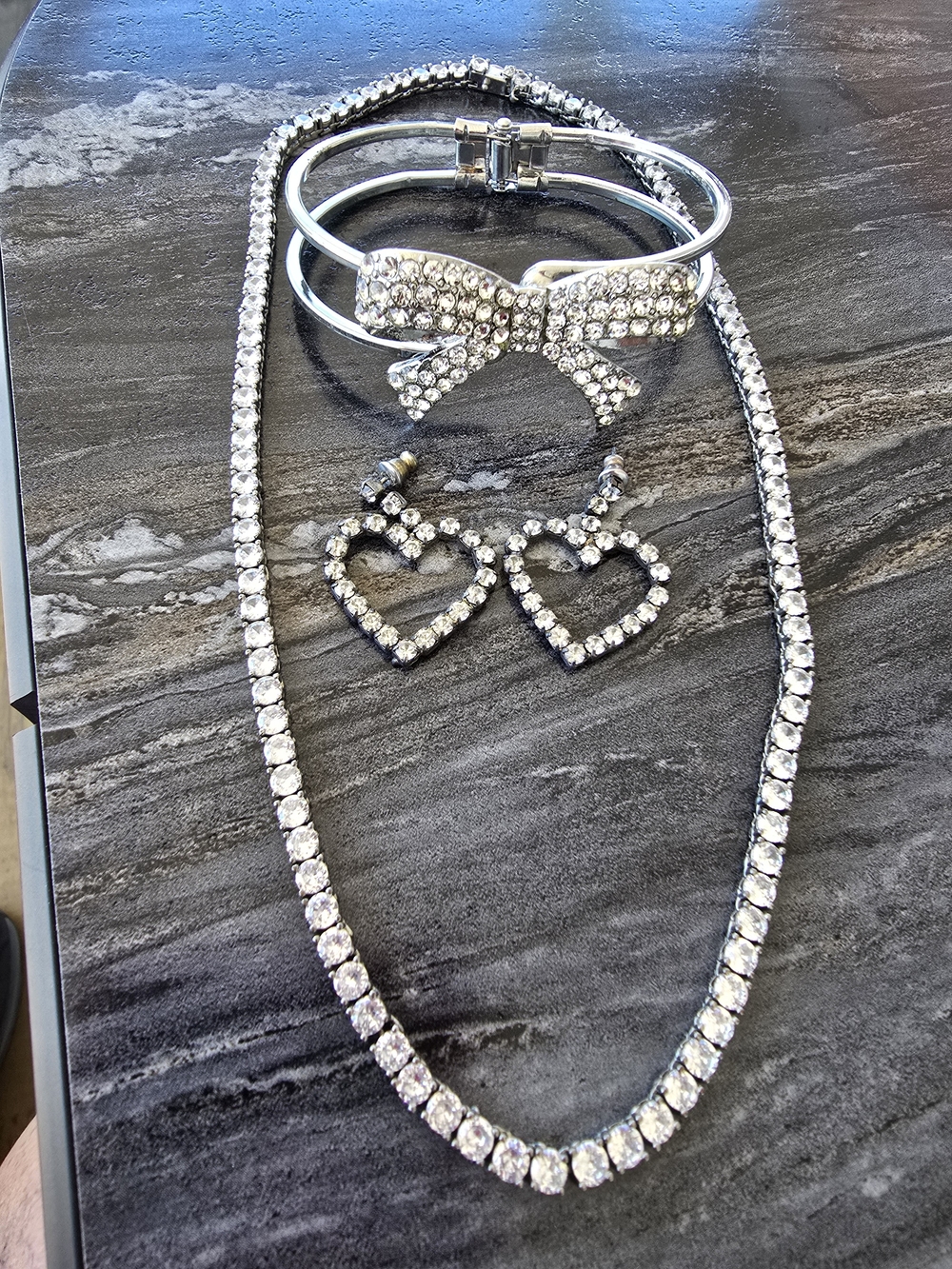 Vintage Rhinestone Necklace 16",Bracelet to 8",Pierced Earrings1.5"